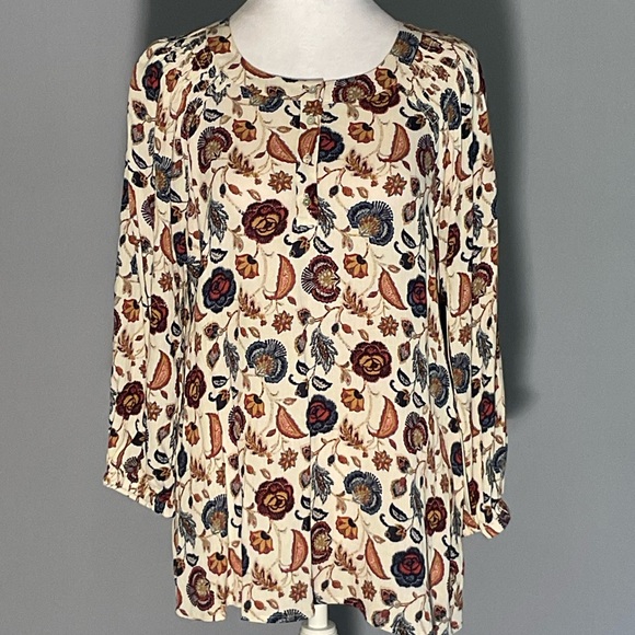 Olivia Grey Medium Long Sleeve Blouse Shirred Shoulders Rayon Fall Colors NWT - Picture 13 of 16